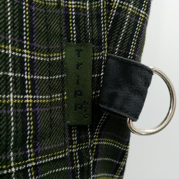 VINTAGE Tripp NYC Womens 13 Green Plaid Metal Ring Punk Low Rise Shorts Capri - Picture 2 of 13